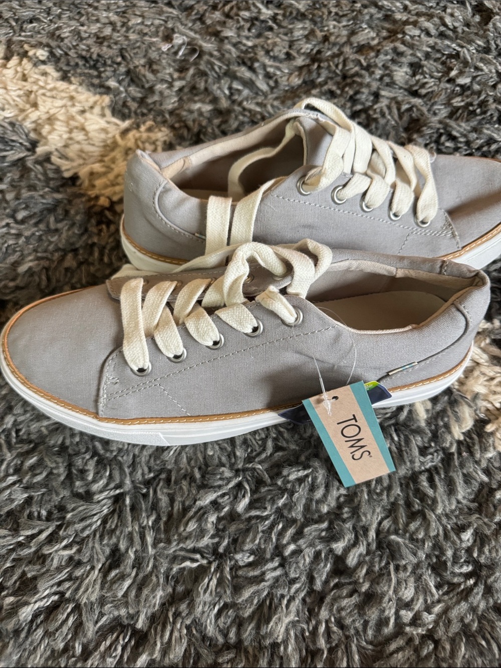TOMS Women's Lace-Up Canvas Sneakers in Light Gray and Cream